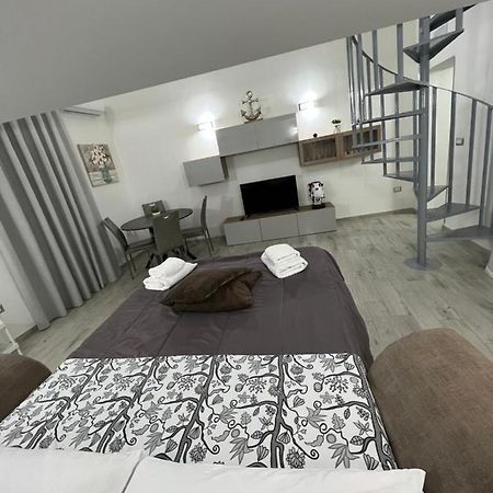 Bed and Breakfast Napoli Centro-La Casa Di Lucio Zewnętrze zdjęcie